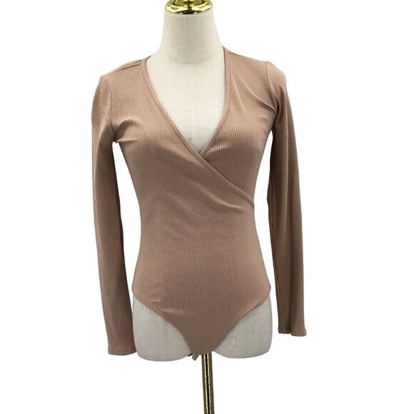 LULU'S SZ S Beige Casual Love Ribbed Surplice Neck Long Sleeve Bodysuit NEW b149 - Picture 3 of 8